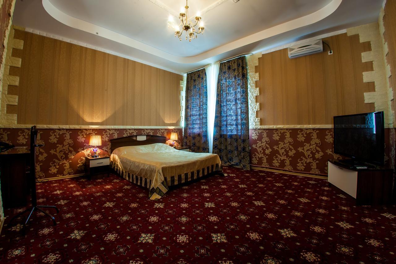 Hotel Edem Karagandy Esterno foto