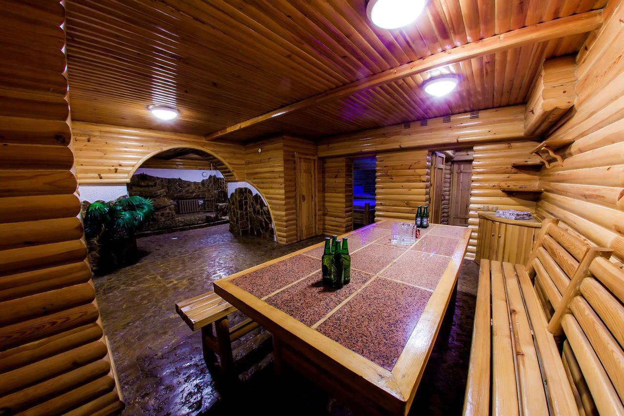 Hotel Edem Karagandy Esterno foto