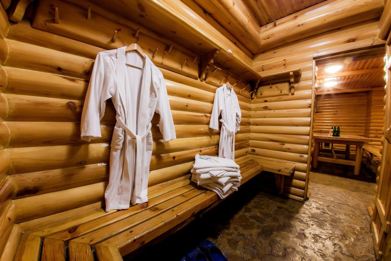 Hotel Edem Karagandy Esterno foto